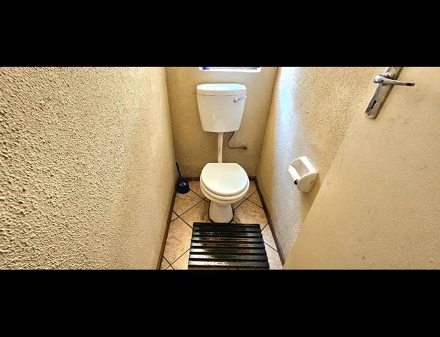 2 BEDROOM HOUSE FOR SALE IN LOTUS GARDENS